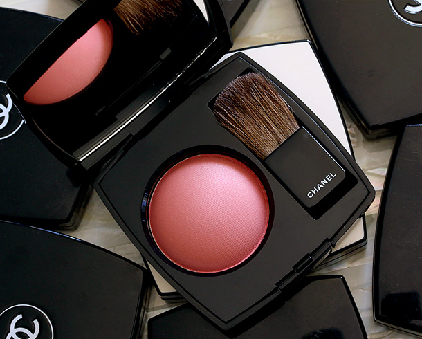 Chanel Joues Contraste Powder Blush dans Malice