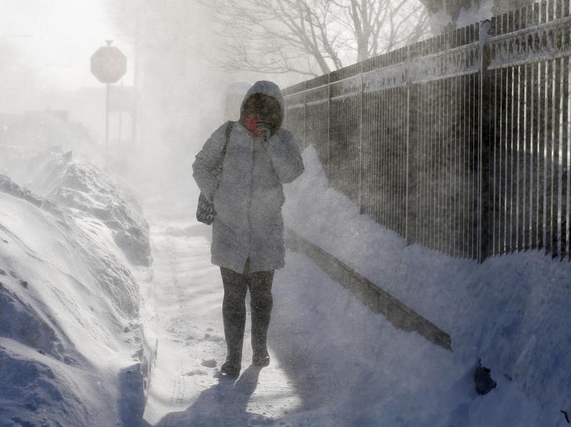 La tempête hivernale apporte de la pluie, de la glace et de la neige à travers la section médiane du pays | Article NPR | WNYC